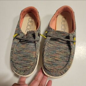 Hey dude Wendy Peacock pink Youth size Y2-L3.